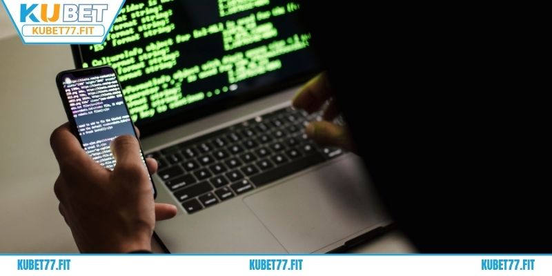 Tool hack có được khuyến khích sử dụng không?